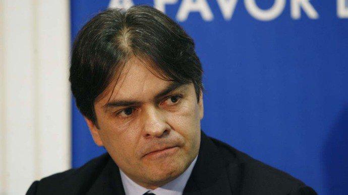 Líder do PSDB pede investigação contra Dilma por nomeação de Lula