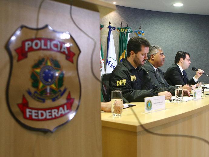 'Sistema político está apodrecido', diz procurador da Lava Jato