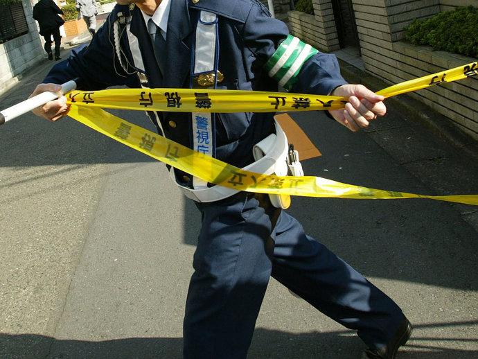 Menina morre ao cair de prédio no Japão após assistir a desenho sobre criança que podia voar