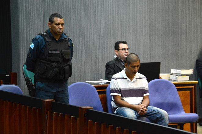 Júri Popular vai decidir pena de assassino de professor de informática