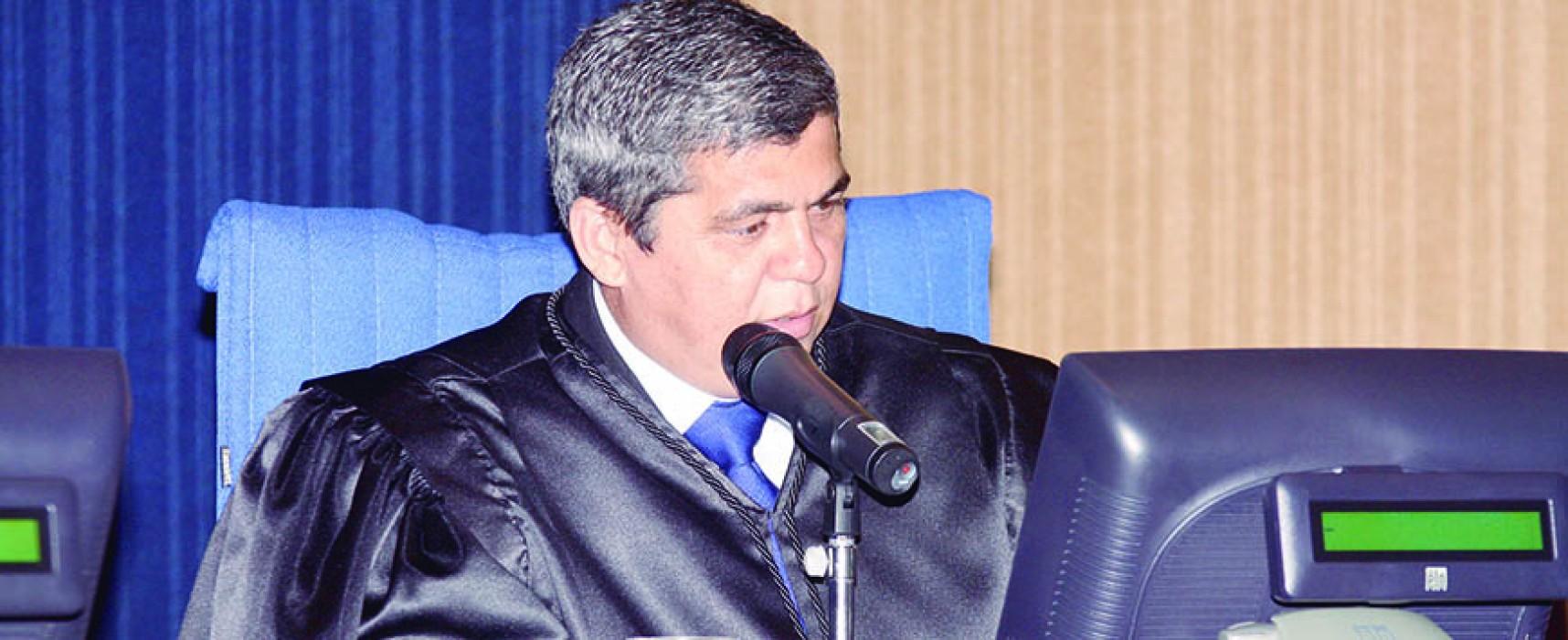 STJ reforça saída de terceirizados do TCE-MS