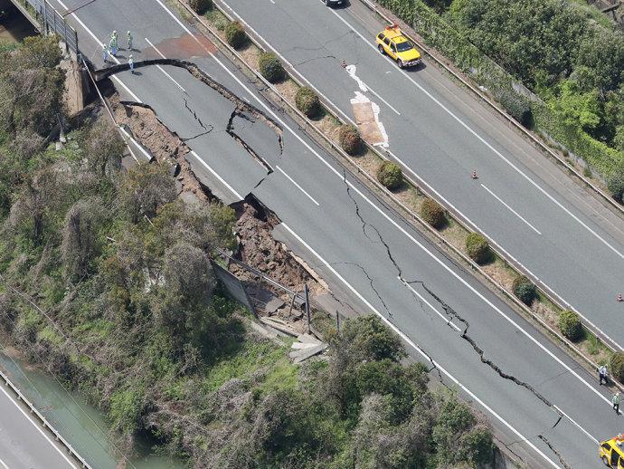 Terremotos deixam ao menos 29 mortos no Japão