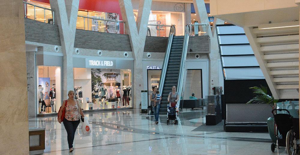 Shoppings armam estratégias para driblar 