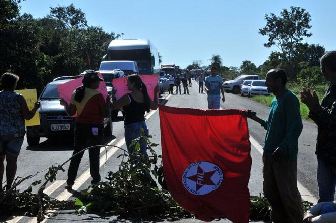 Manifestantes liberam rodovias no Estado