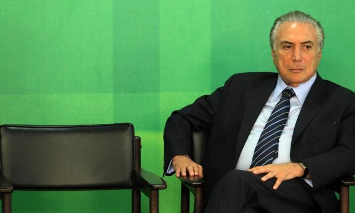 Temer pretende criar três superministérios