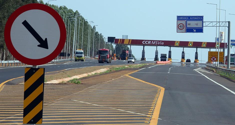 Vai viajar? Veja horários de pico na 163 e evite-os