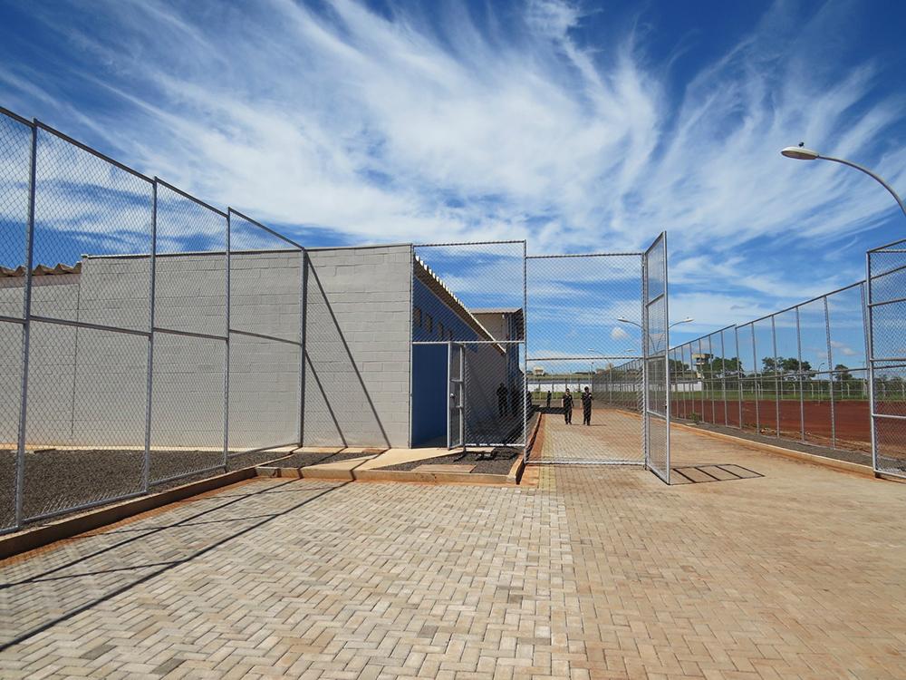 Mais de 24 horas após fuga, nenhum preso foi capturado