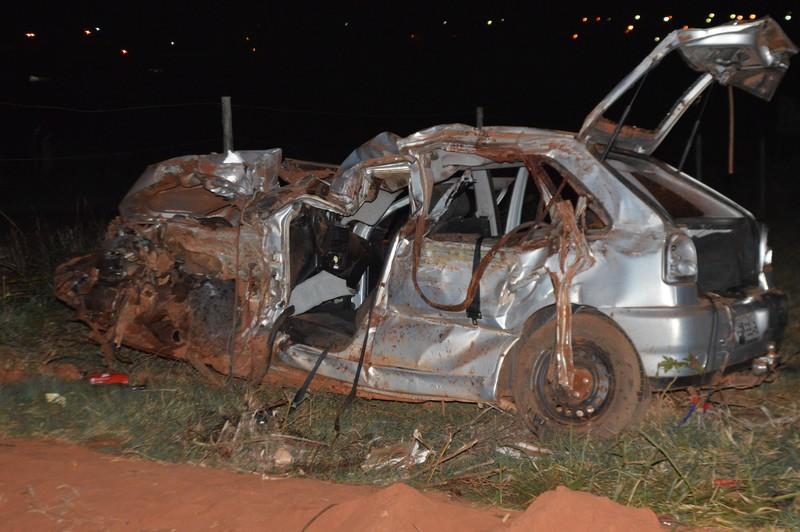 Quatro pessoas morrem e uma fica ferida em colisão com bitrem na MS-497