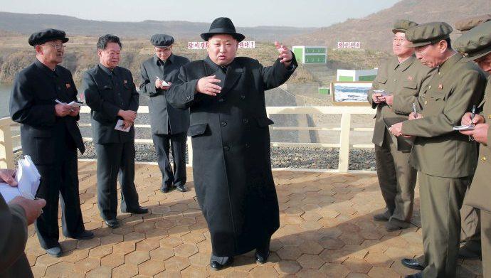 Coreia do Norte disparou míssil balístico submarino, afirma Seul