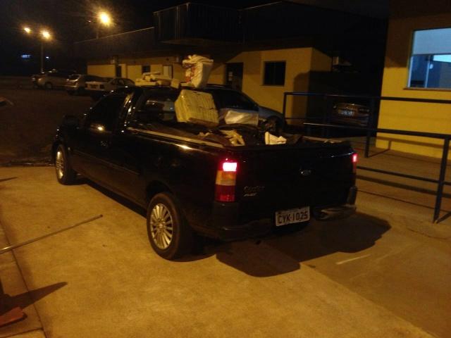 Traficante abandona veículo com quase meia tonelada de maconha