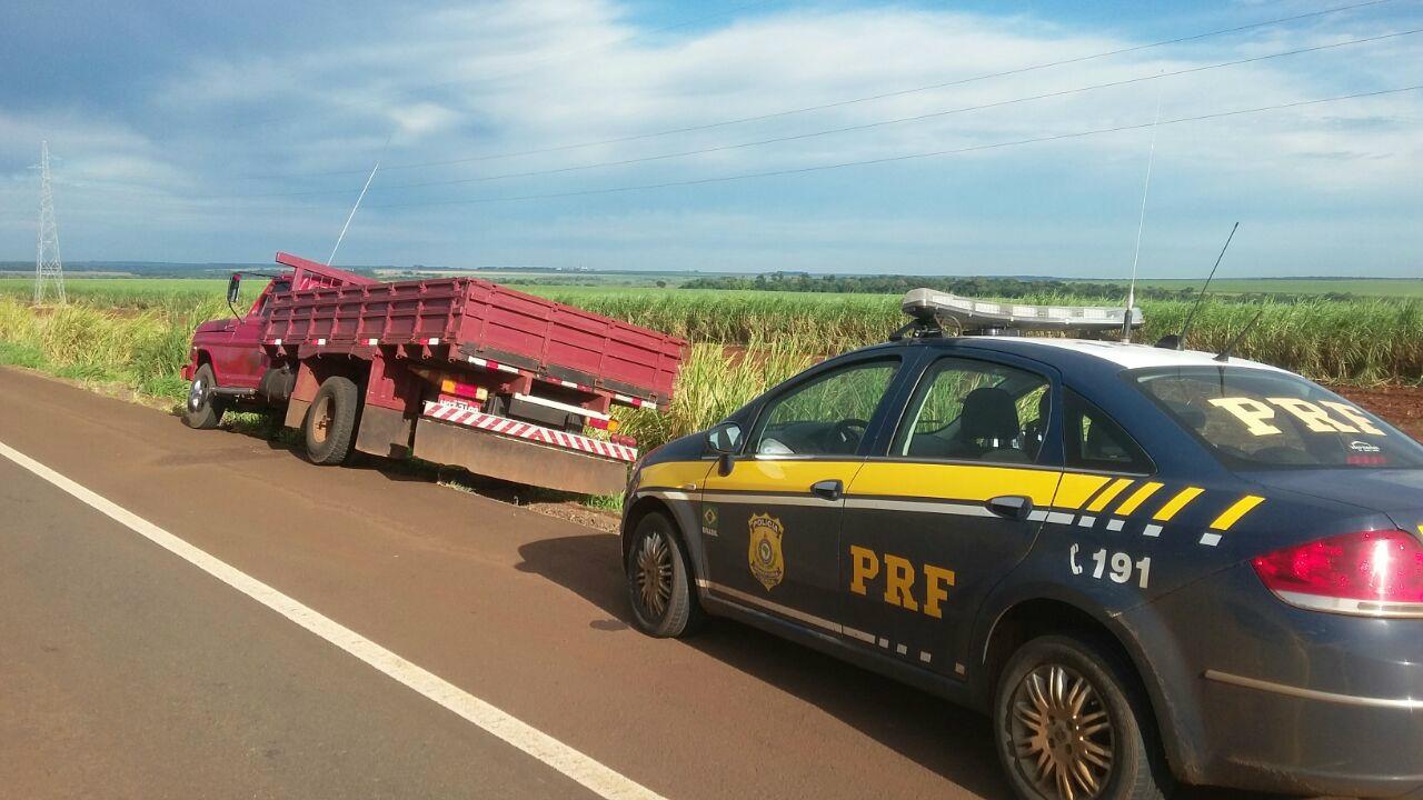 Homem é contratado para frete, perde caminhonete e acaba amarrado em milharal