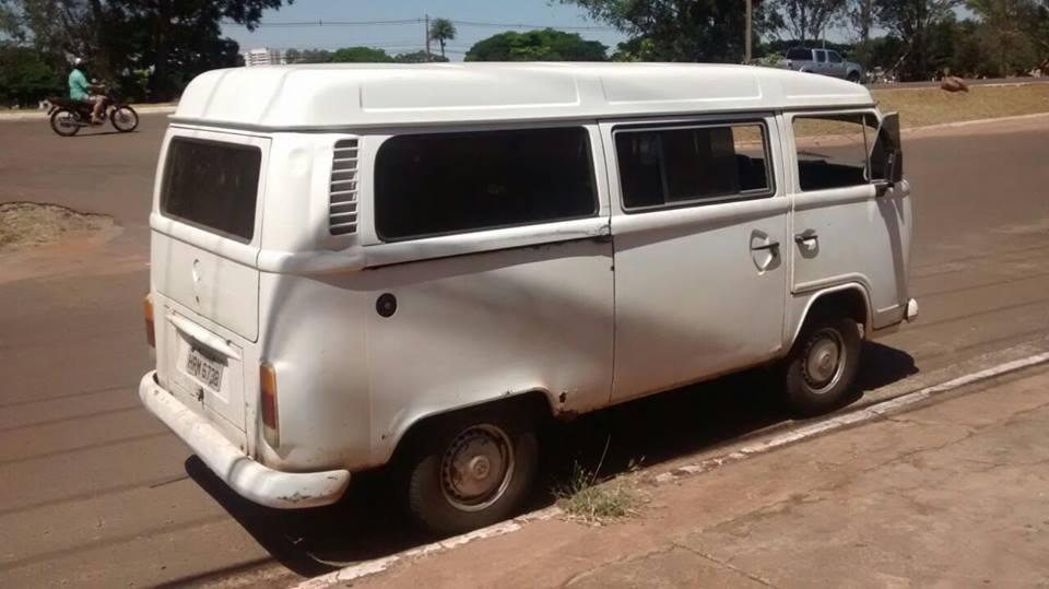 Dono de açougue 'engana' bandidos e entrega chave de Kombi ao invés de Hilux