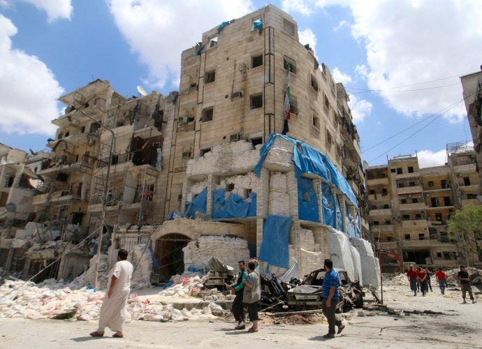 Governo sírio bombardeia hospital em Aleppo; ao menos 20 morreram