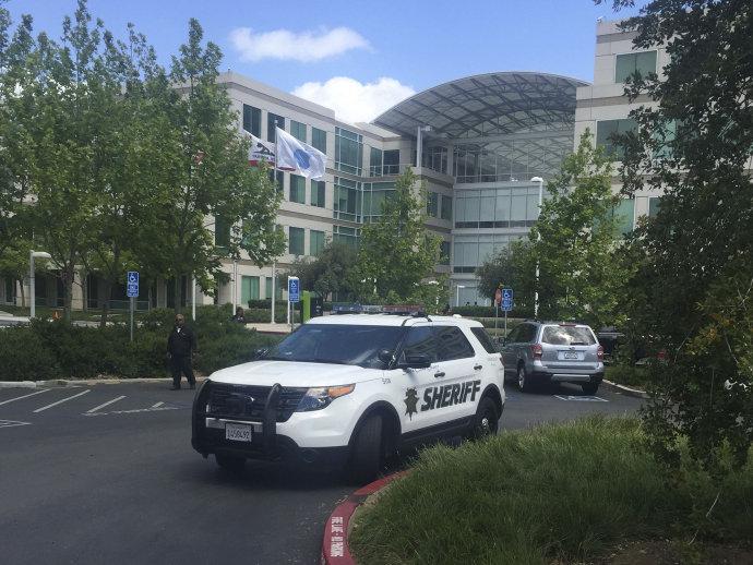 Funcionário encontrado morto na Apple se suicidou, diz polícia