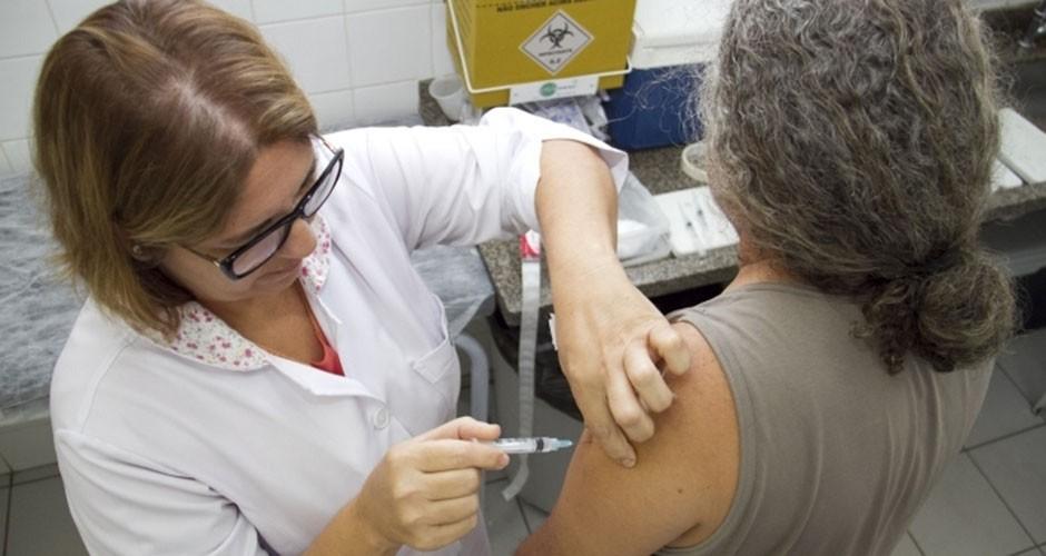 Campanha continua, pois faltou vacina em alguns postos