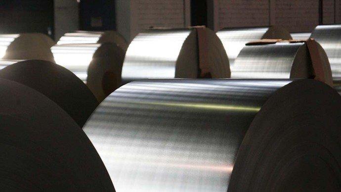 Em três meses, produção industrial acumula retração de 11,7%