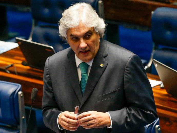 STF nega pedido de Delcídio para suspender processo no Conselho de Ética