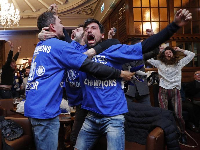 Tottenham empata e Leicester City conquista título histórico