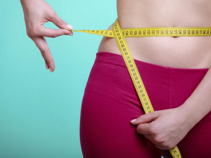 6 anos. Esse é o tempo que as mulheres ficam de dieta ao longo da vida