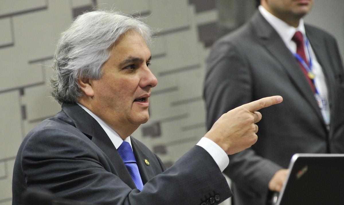 Delcídio deve comparecer à CCJ e comprometer Lula e Renan na Lava Jato