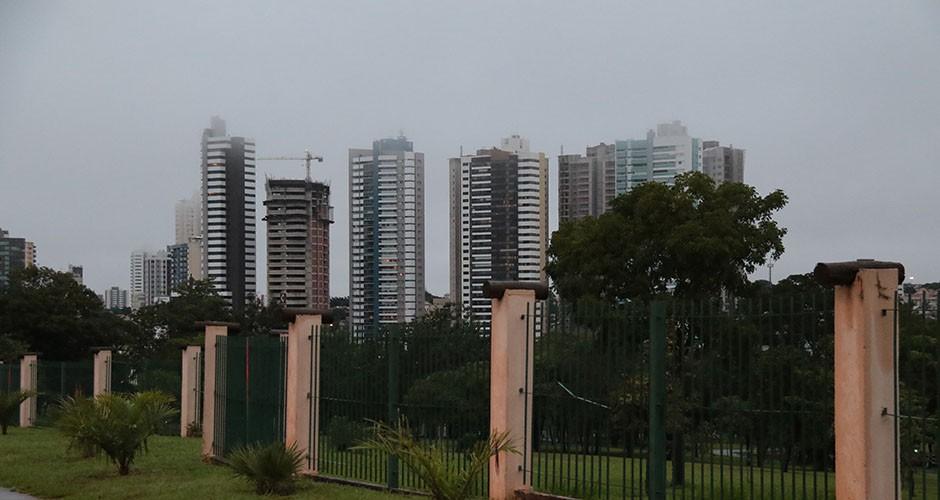 Tarde de domingo pode ser de fortes chuvas