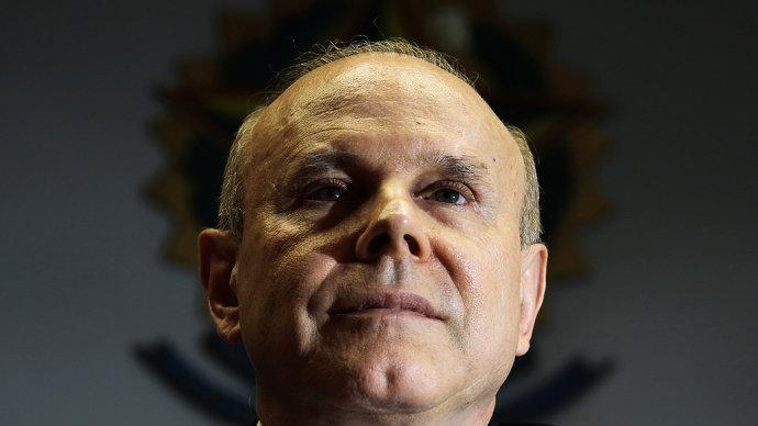 Ex-ministro Guido Mantega depõe na Polícia Federal