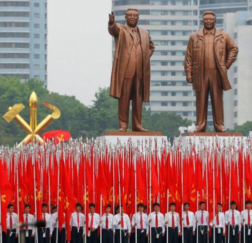 Kim Jong-un aparece em desfile na Coreia do Norte. Confira imagens