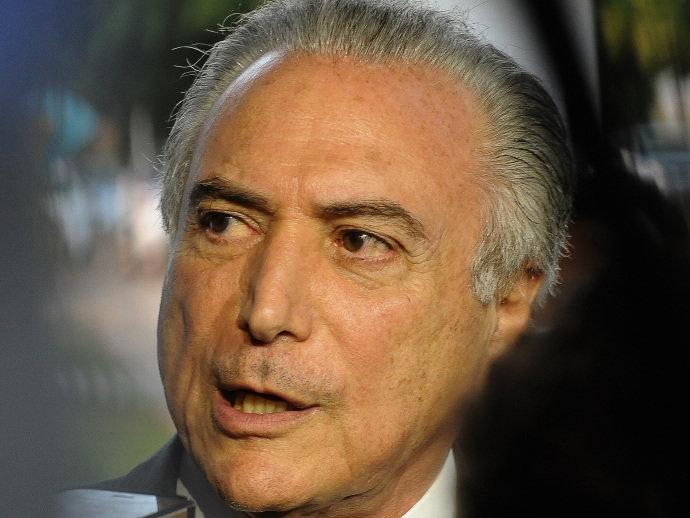 Advogado invoca Lei da Ficha Limpa e quer barrar Michel Temer na Presidência