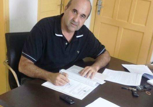 Prefeito assina escritura de aquisição de terreno onde deverá ser o Corpo de Bombeiros