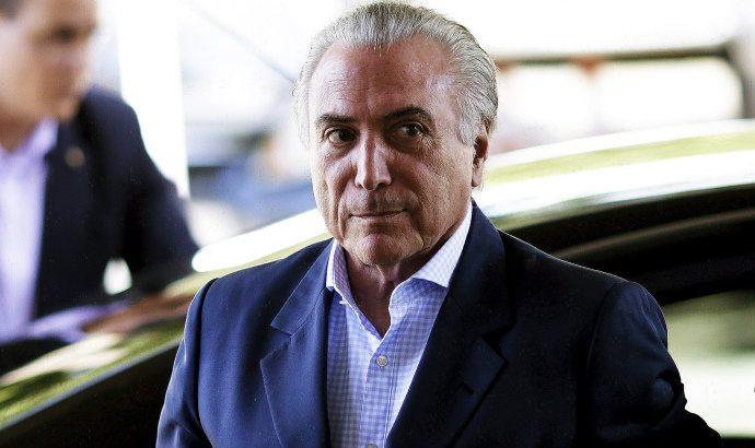 O (frenético) último dia de Temer como vice