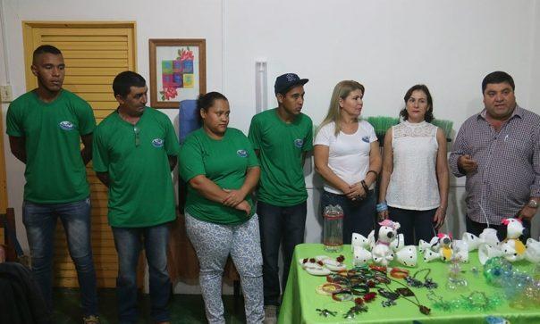 Projeto 'Aqua PET' transforma em artesanato garrafas pet em Bonito