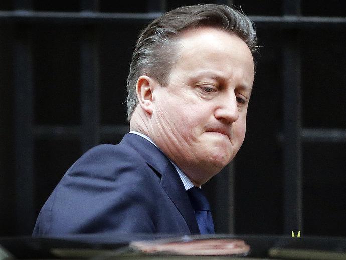 Cameron: proposta de Trump de barrar muçulmanos é 