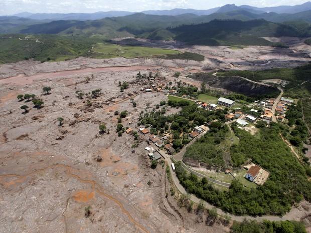 Samarco dá primeiro passo para voltar a operar em Mariana