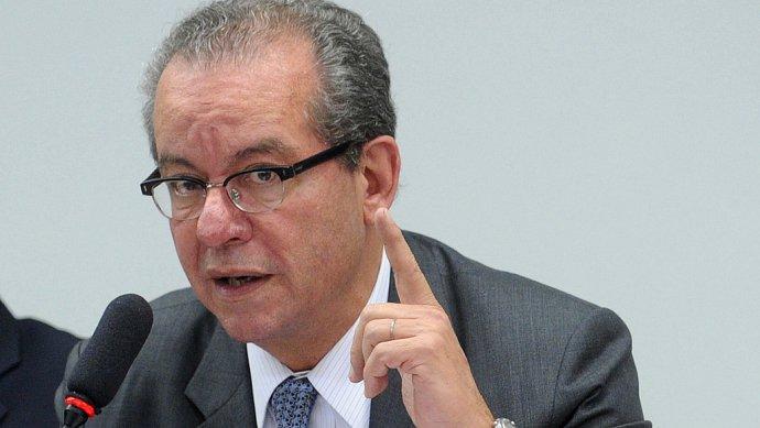 Senado empossa José Aníbal e suplentes de Delcídio e Jucá