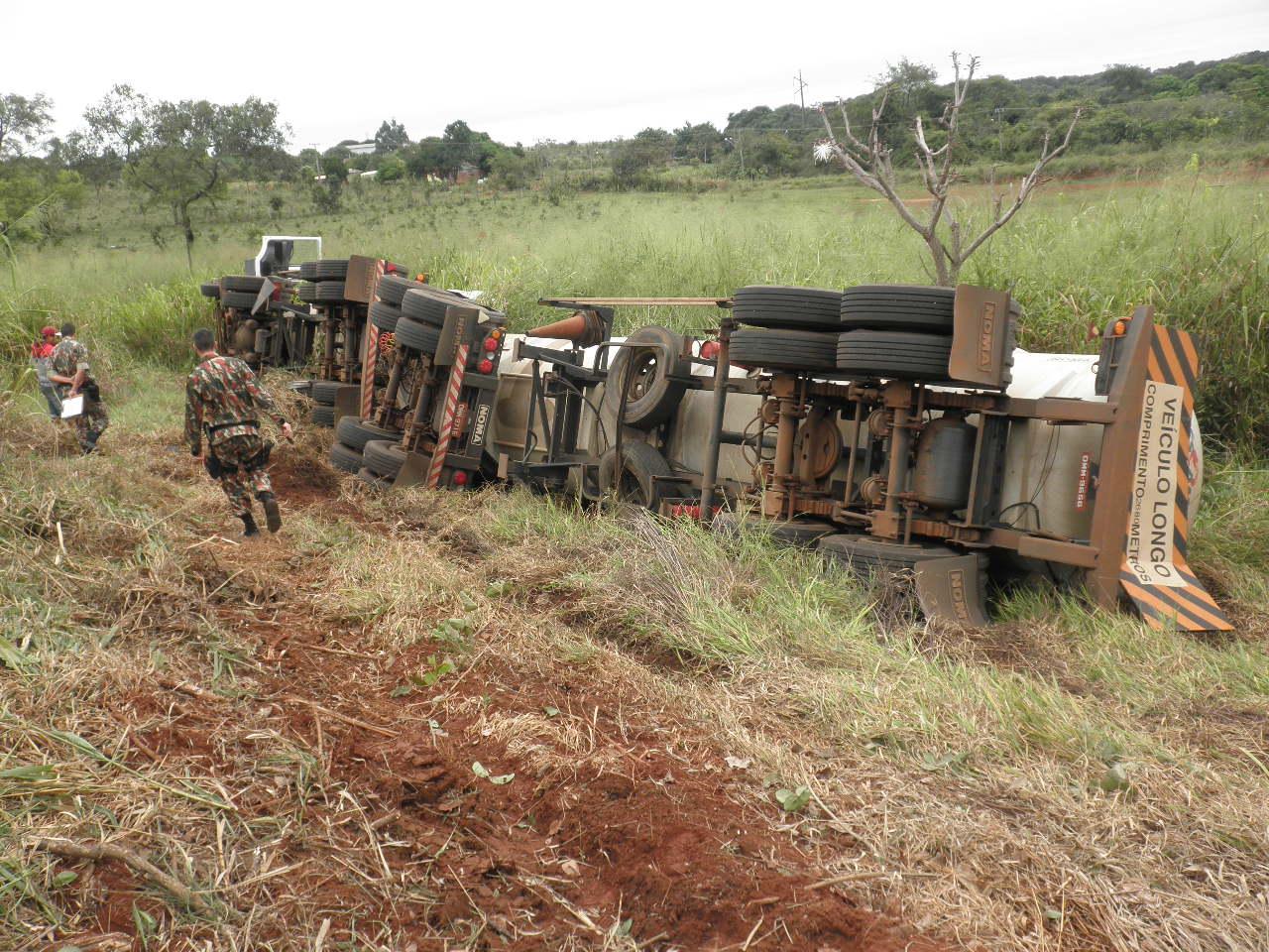 Transportadora é multada em R$ 25 mil por poluição do solo