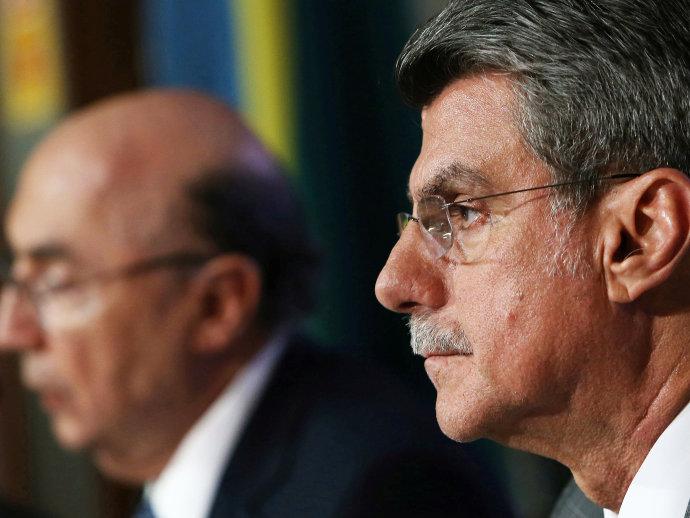 Oposição quer usar suspeitas contra Jucá para adiar votação da meta fiscal