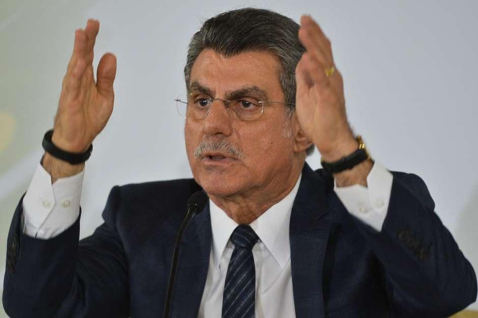 Exoneração de Romero Jucá é publicada no 'Diário Oficial'