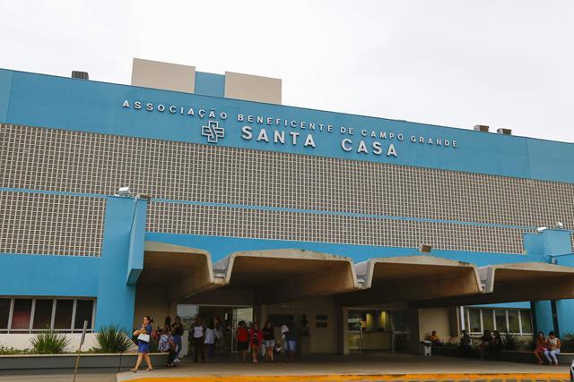 Criança atacada por Pitbull está em coma