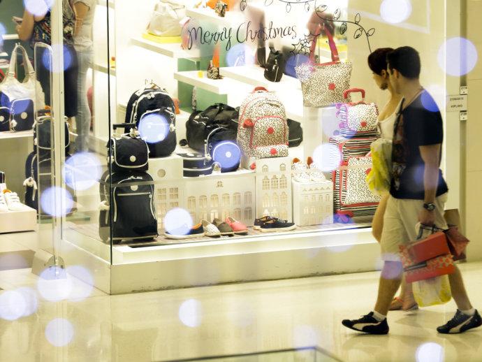 FGV: confiança sobe em maio e consumidor nega pessimismo pela primeira vez desde 2013