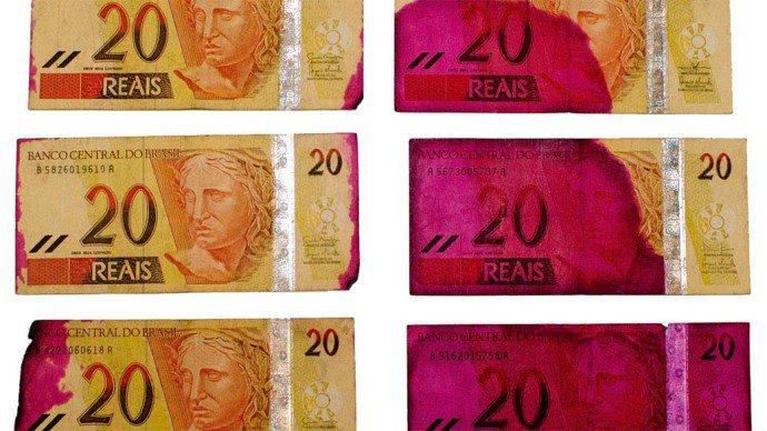 Bancos terão que trocar de imediato nota falsa sacada em caixa eletrônico