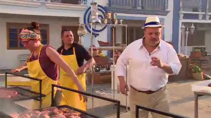 No 'Masterchef', Jacquin samba e leva cantada