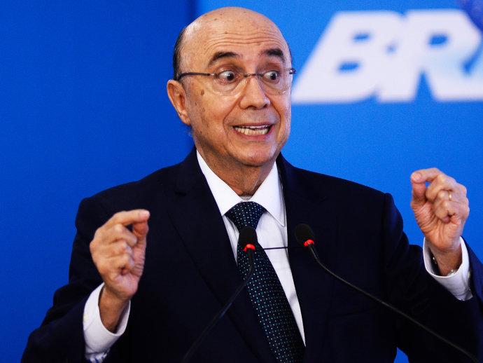 Devolução de verba do BNDES ao Tesouro divide TCU