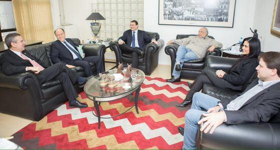 PR abandona PMDB e “bate martelo” em favor do PSDB