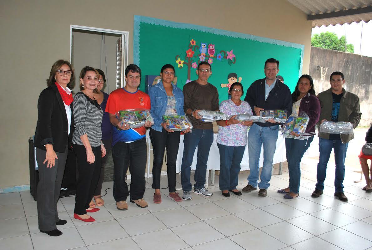 Pestalozzi de Jardim recebe kits escolares do Governo do Estado e outros investimentos