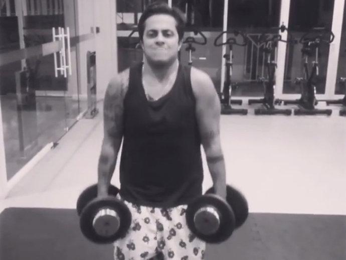 Thammy contrata consultor fitness para ficar fortão