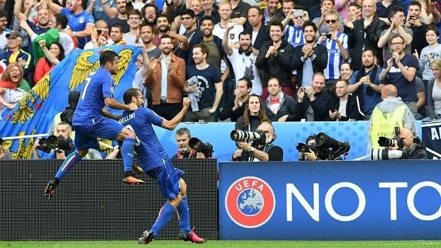 Conte dá nó tático e Itália elimina Espanha