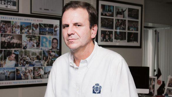 Após retirada de cálculo renal, Eduardo Paes recebe alta