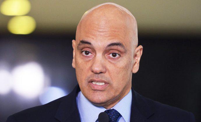 'Boca livre que nós pagamos', diz ministro sobre casamento bancado com Lei Rouanet