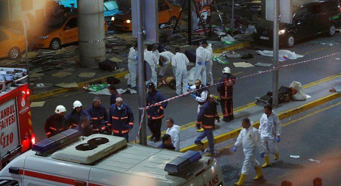 EI é principal suspeito de atentado em Istambul; número de mortos sobe para 41