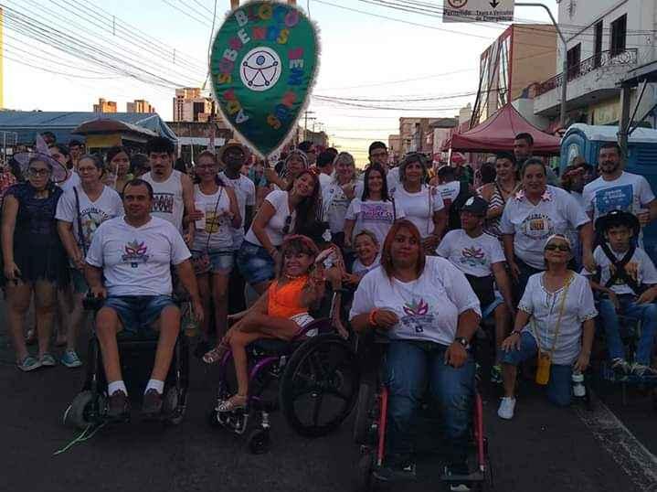 Bloco inclusivo faz concurso de marchinhas e esquenta para o Carnaval neste sábado